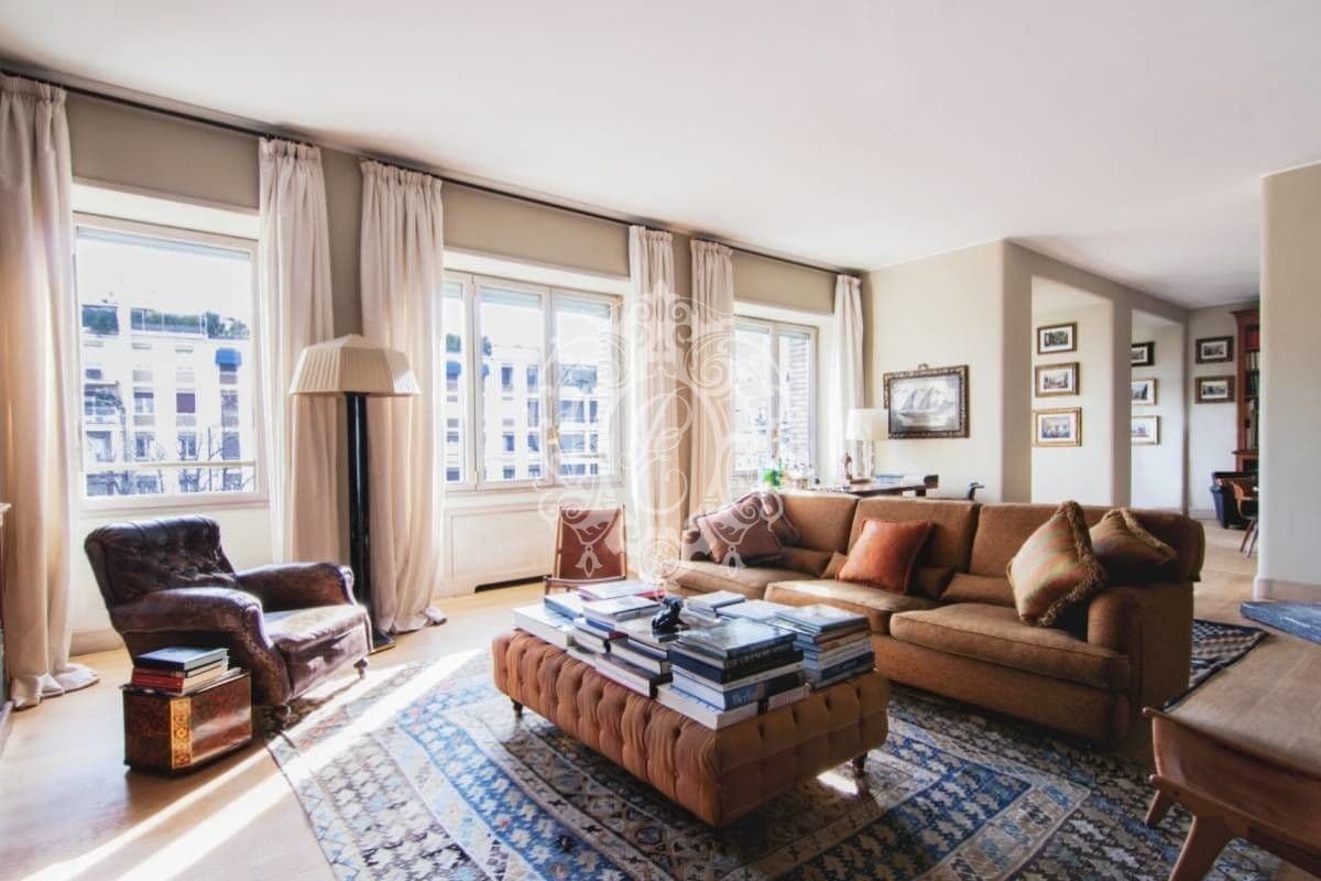Апартаменты в Милане, Италия, 228 м²