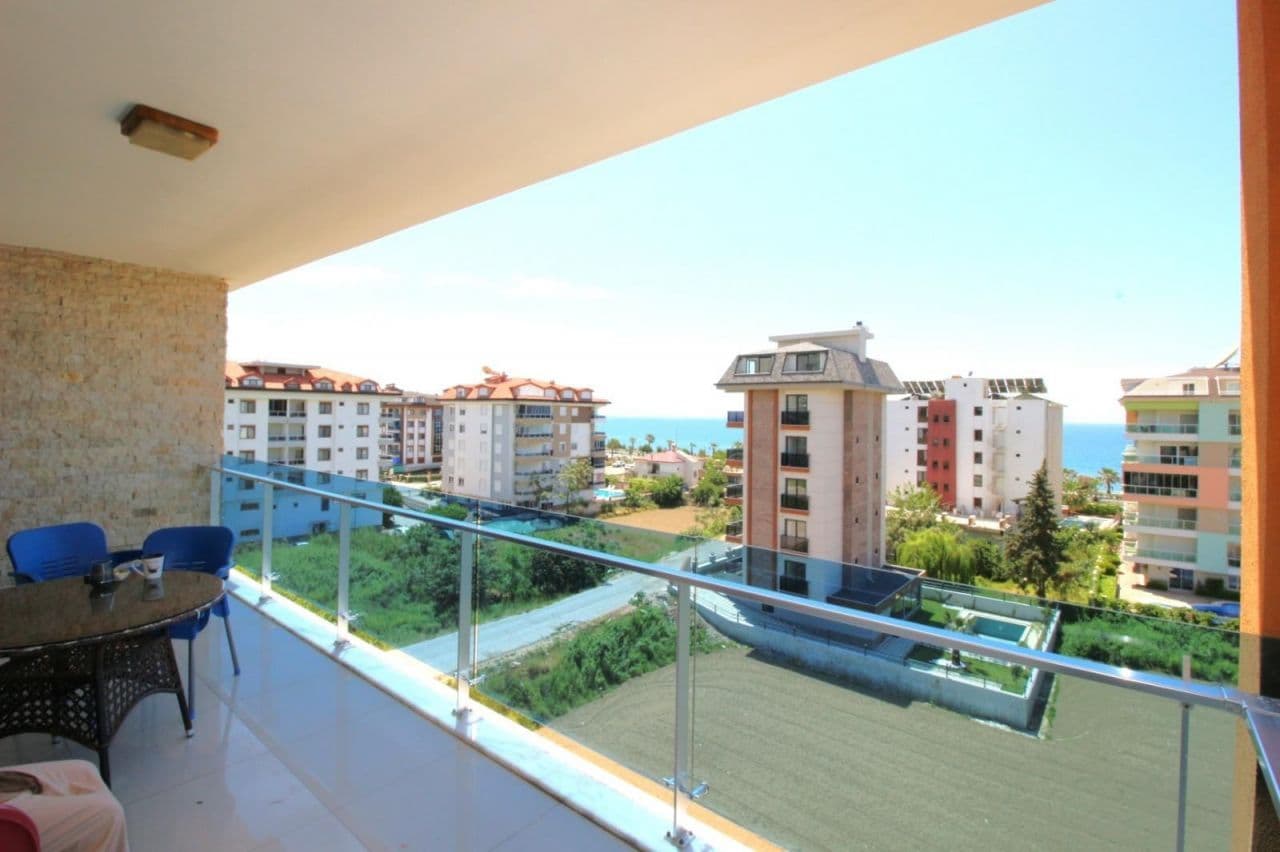 2-Bedroom Penthouse in Kestel, Alanya, photo 2