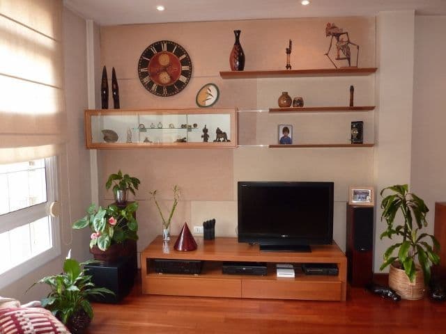 3-Bedroom Apartment in Barcelona, Spain, photo 2