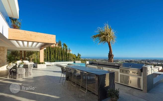 5-Bedroom Villa with Private Pool and Home Theater in Marbella, photo 4