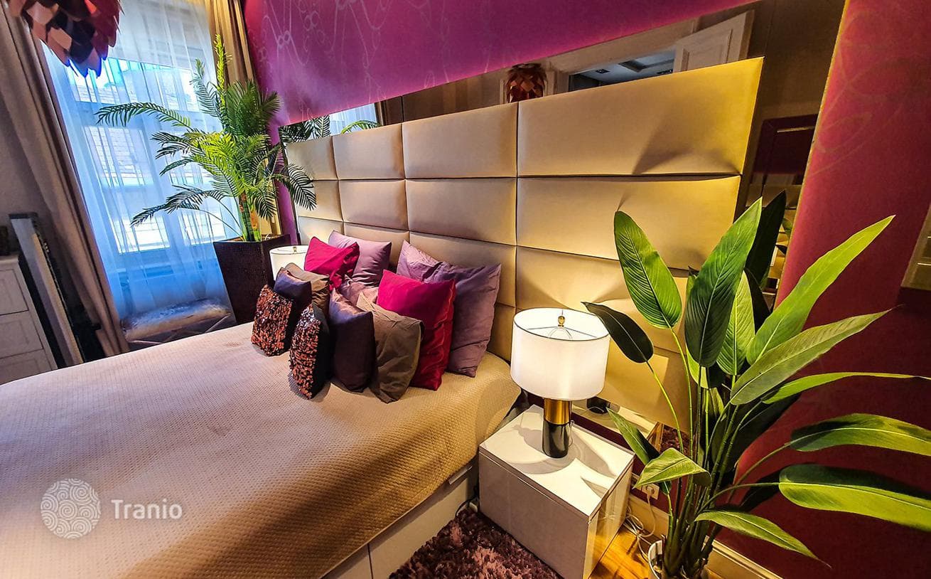 2-Bedroom Apartment with Designer Finishes in District 5, Budapest, photo 4