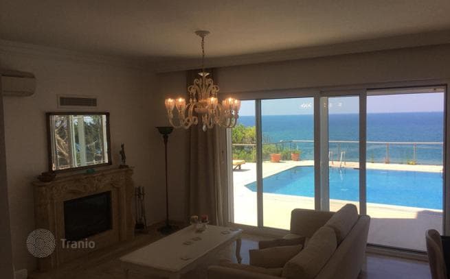 2-Story Villa with Private Pool and Garden in Istanbul, photo 3