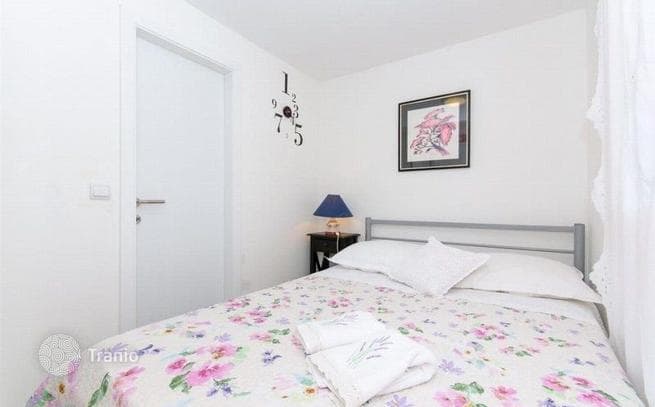 2-Bedroom House with Private Pool and Garden in Šolta, photo 5