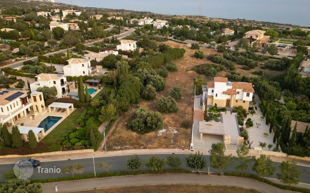Land Plot with Golf Course View at Aphrodite Hills Resort