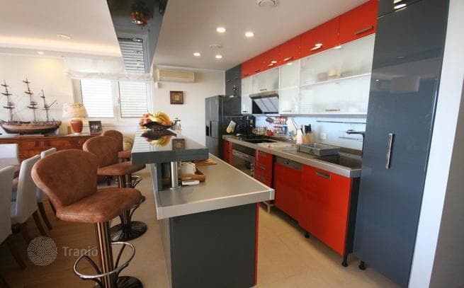 Apartment with Terrace and Sea View in Split, Croatia, photo 4