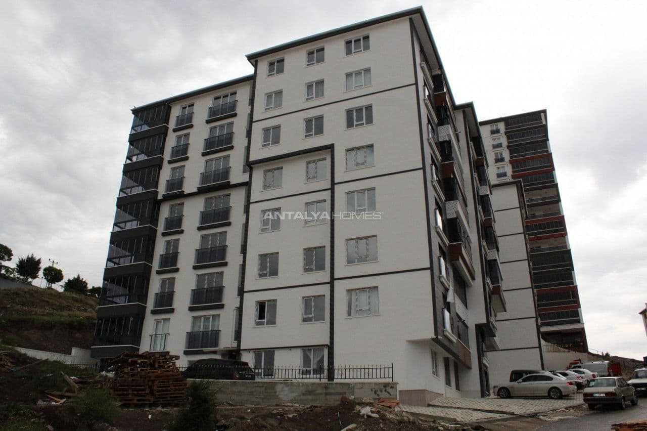 4-Bedroom Apartment in Kecioren, Ankara, photo 3