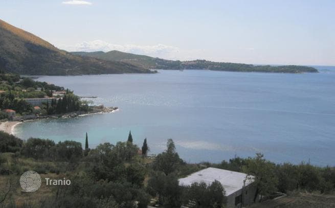 Участок земли с видом на море в Солине, недалеко от Дубровника, Хорватия