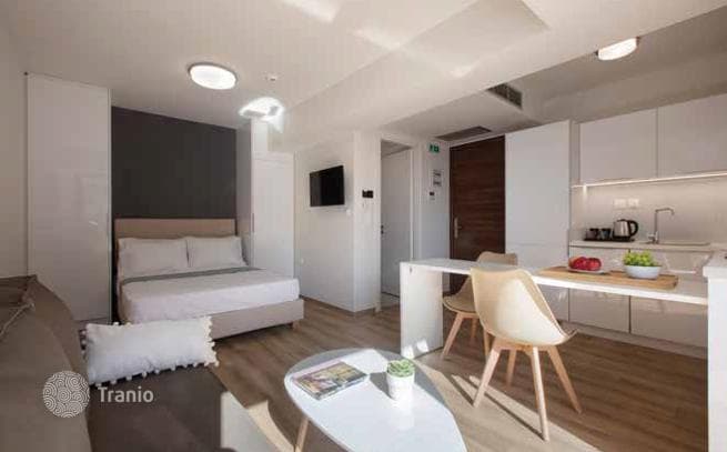 Luxury Residence with Pool and City Views in Central Athens, photo 4