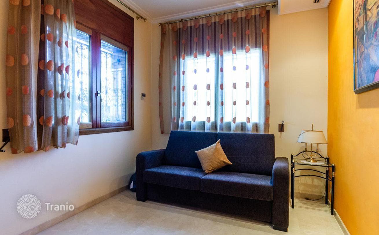 7-Bedroom House with Private Pool in Serdan yola del Valles, Barcelona, photo 5