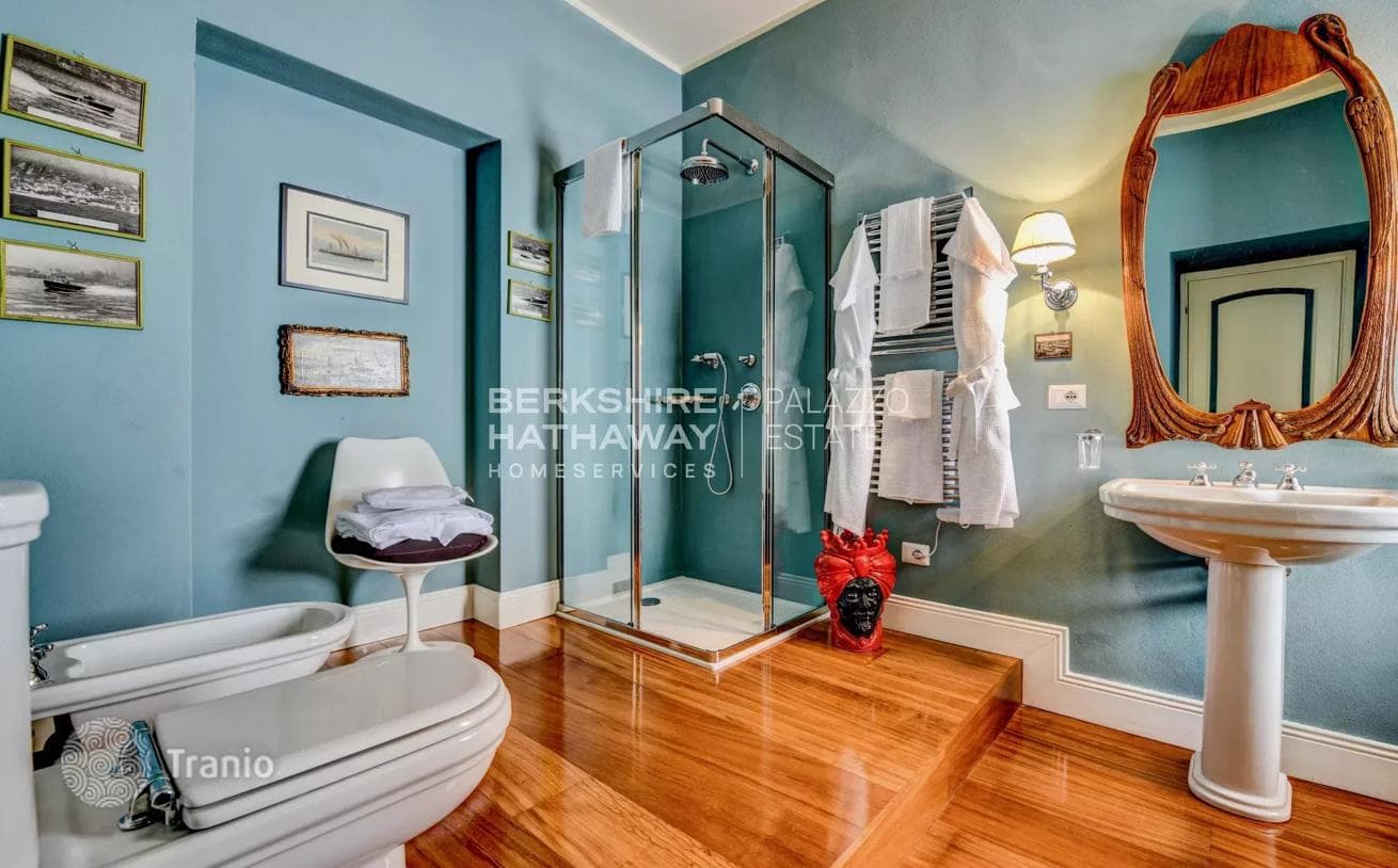 12-Bedroom Villa in Brunate, Como, photo 4