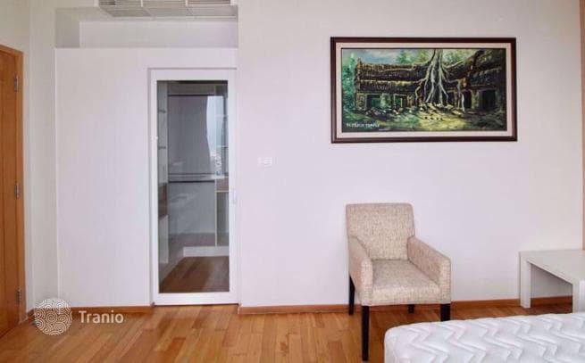 1-Bedroom Condo in Khlong Toei, Bangkok, photo 4