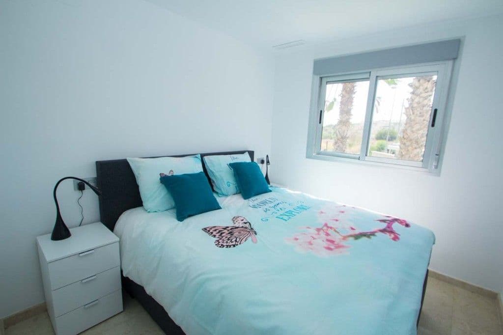 1-Bedroom Apartment in Villamartin, Orihuela Costa, photo 3