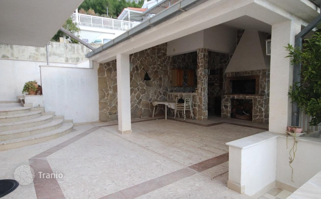 7-Bedroom House in Lokva Rogoznica, photo 3