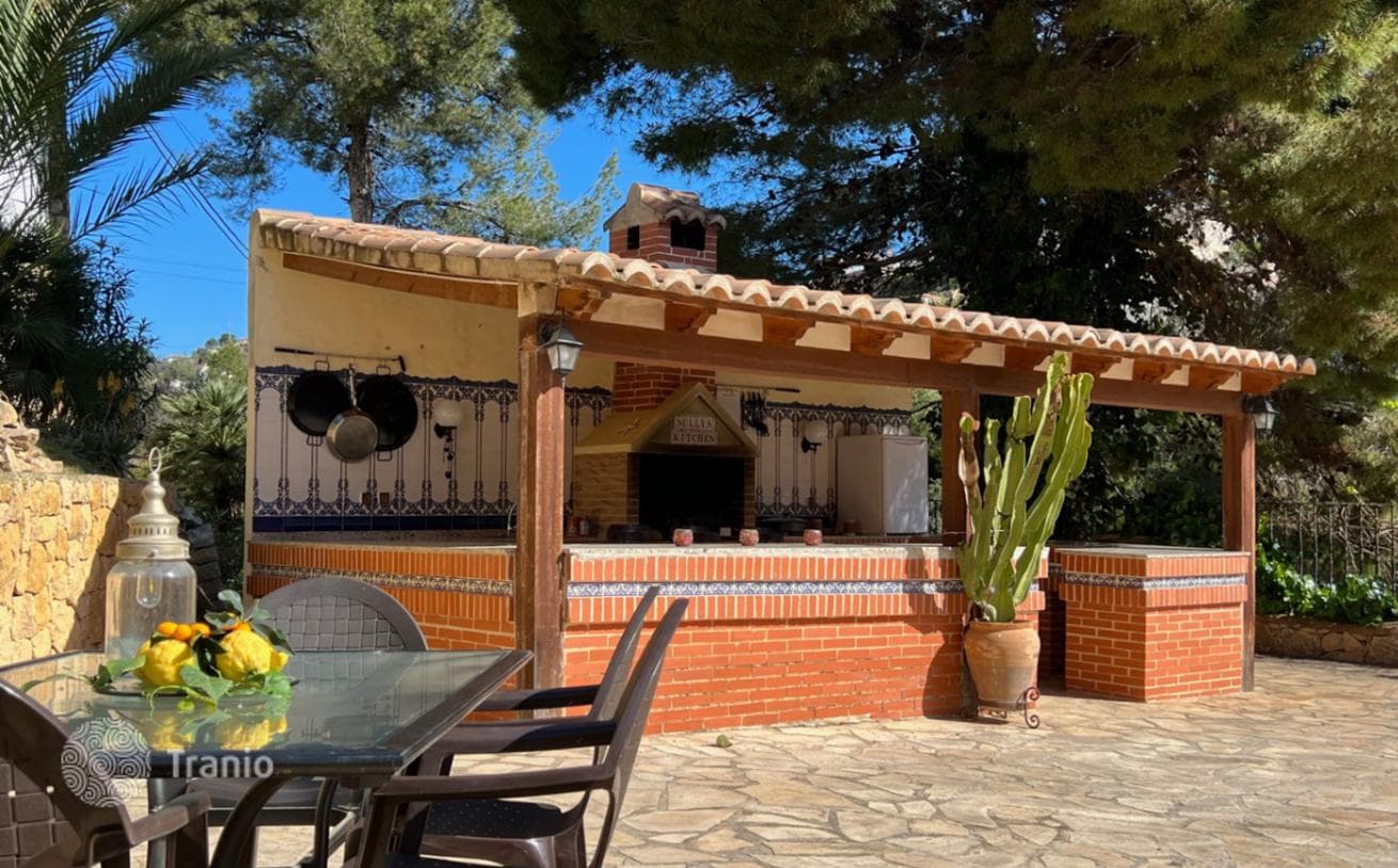 4-Bedroom Villa with Private Pool in Calpe, photo 5