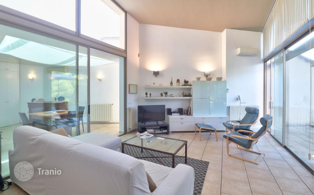 3-Bedroom Villa with Private Pool in Costa de la Calma, Mallorca, photo 4