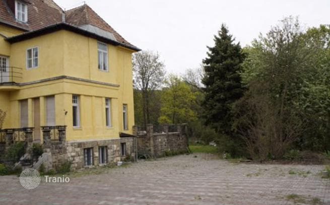 30-Room Historic Villa 1,130 m² in District 2, Budapest, photo 2
