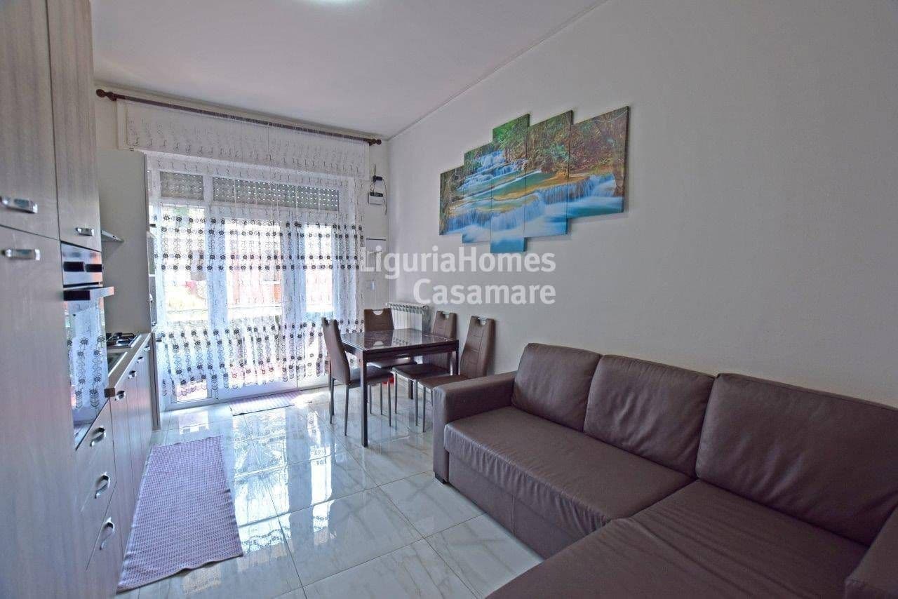 2-Bedroom Apartment in Ospedaletti, photo 4