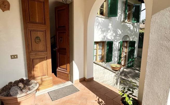 4-Bedroom Villa in Barberino di Mugello, photo 4