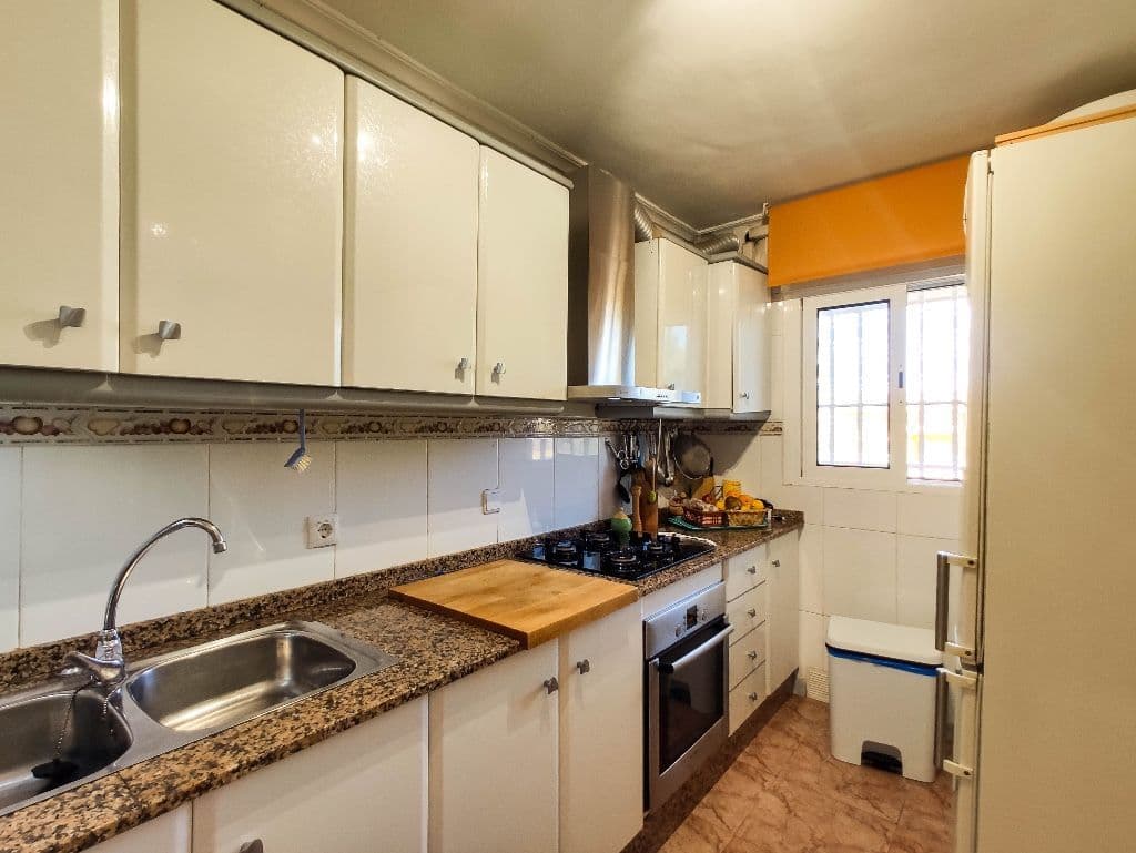 3-Bedroom Apartment in Punta Prima, photo 4