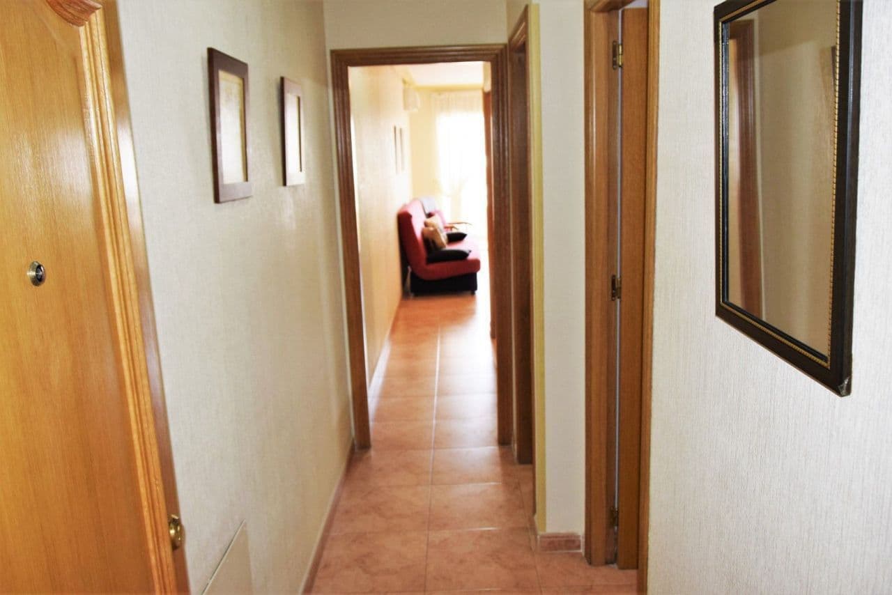 2-Bedroom Apartment in Guardamar del Segura, photo 5