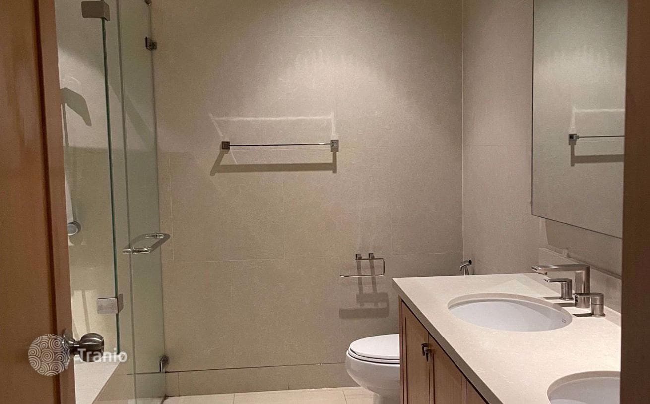 1-Bedroom Condo in Khlong Toei, Bangkok, photo 2