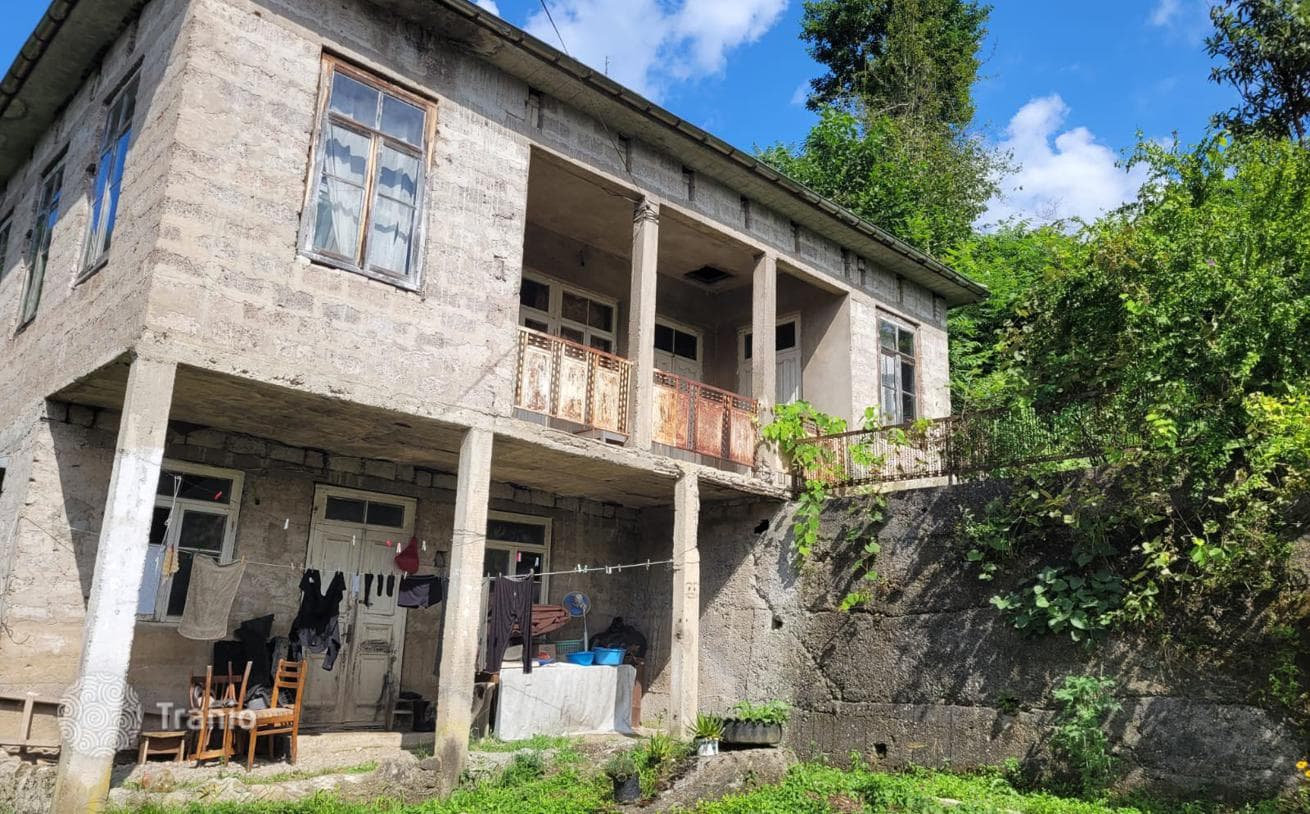 Large House with Gardens in Batumi Suburb, photo 5