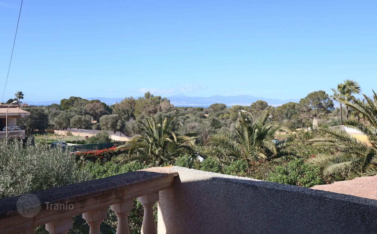4-Bedroom Villa with Private Pool and Sea View in Llucmayor, Mallorca, photo 2