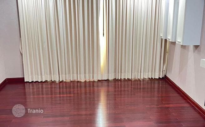 3-Bedroom Condo in Pathum Wan, Bangkok, photo 3
