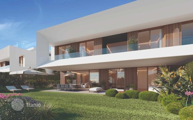 2-Bedroom Townhouse with Private Pool and Sea View in El Paraiso, Andalusia, photo 2
