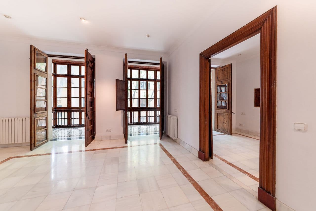3-Bedroom Apartment in Palma de Mallorca, photo 3
