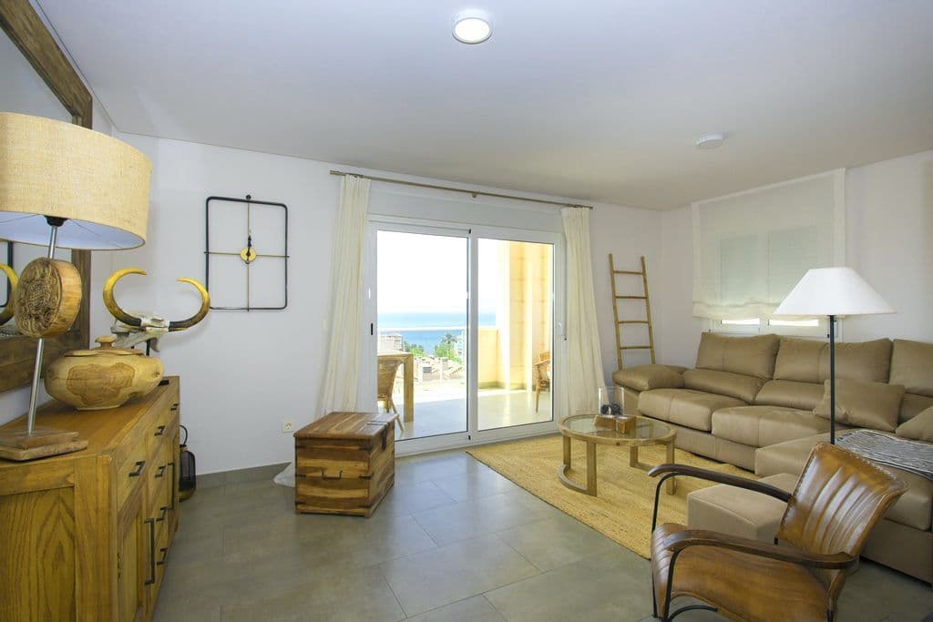 3-Bedroom Apartment in Santa Pola, photo 5