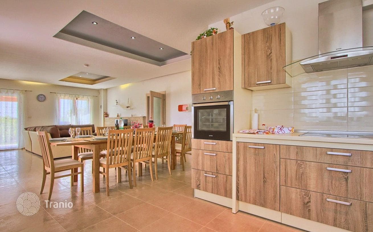 Luxury Villa with Private Pool and Sports Courts in Pula, Istria, photo 5