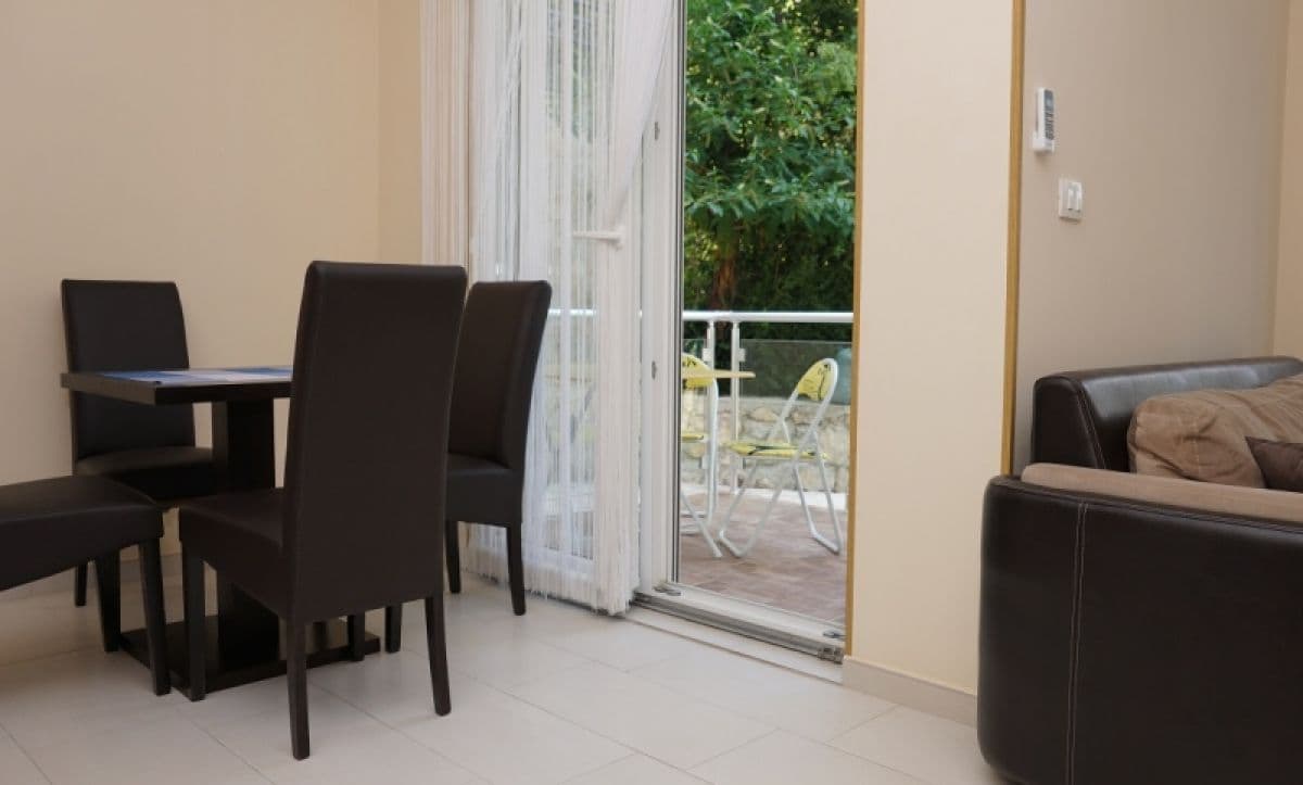 2-Bedroom Apartment in Orahovac, Montenegro, photo 5