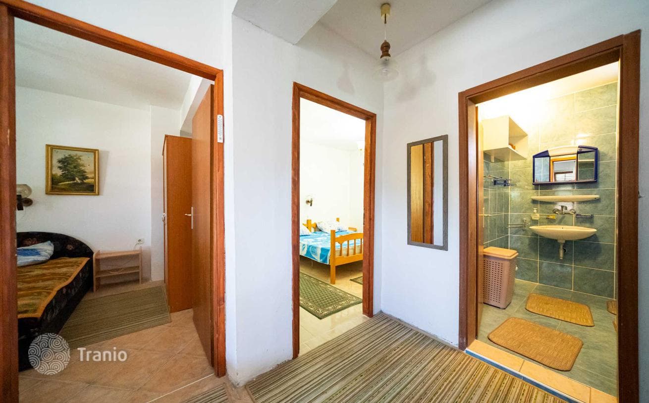 Furnished 3-Bedroom House with Garden in Tivat, Montenegro, photo 2