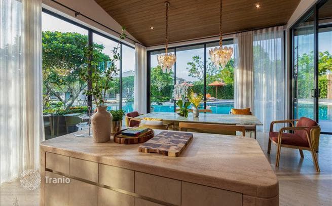 New Villas with Shared Pool and Gym in Bangkok