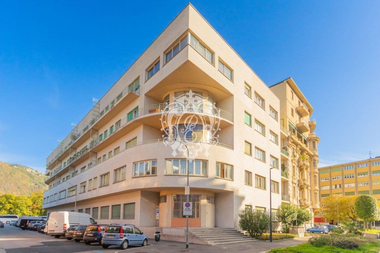 3-Bedroom Apartment in Como, Italy