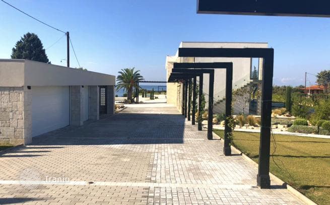5-Bedroom Villa with Private Pool and Sea Views in Nea Moudania, photo 3