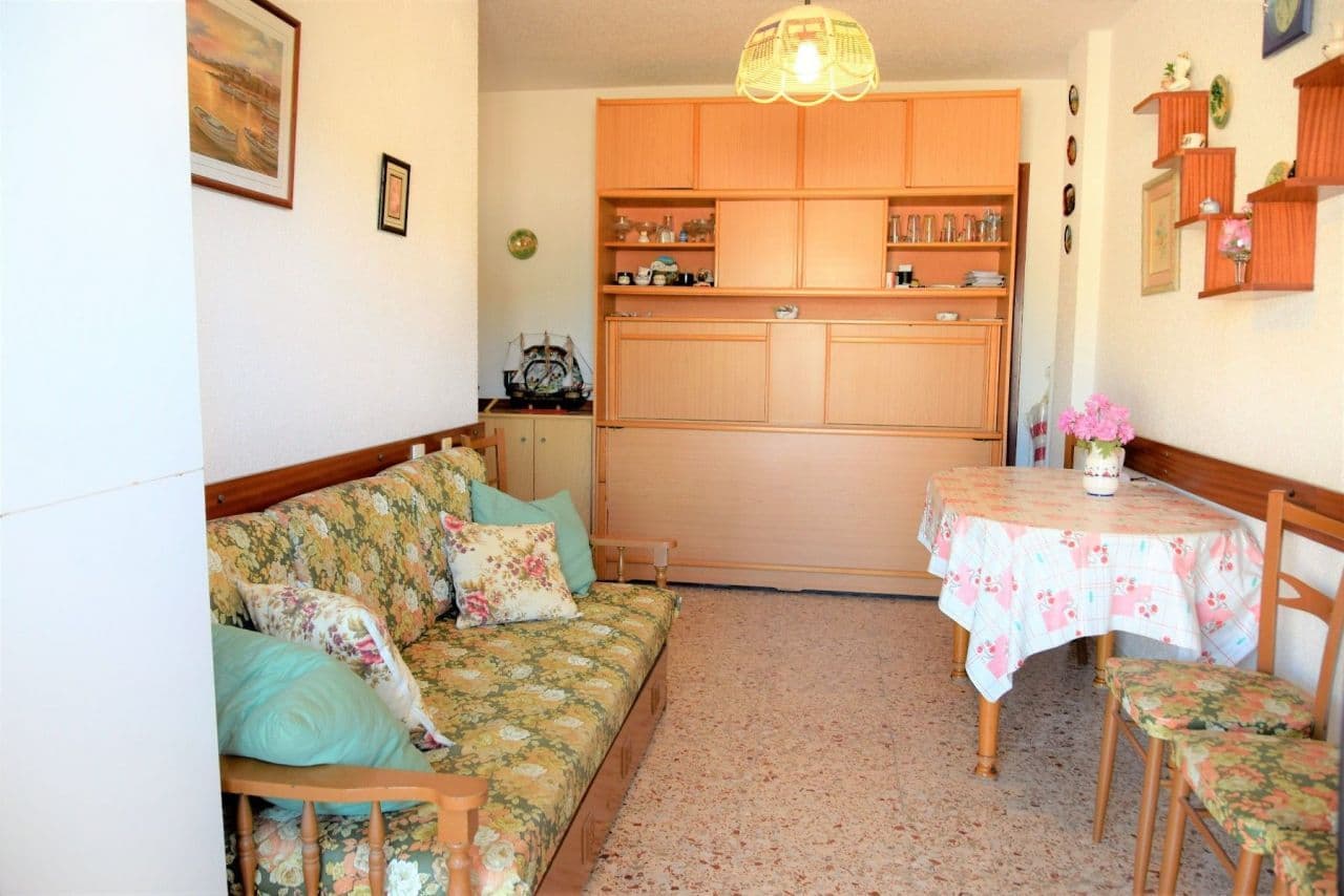 3-Bedroom Apartment in Guardamar del Segura, photo 5