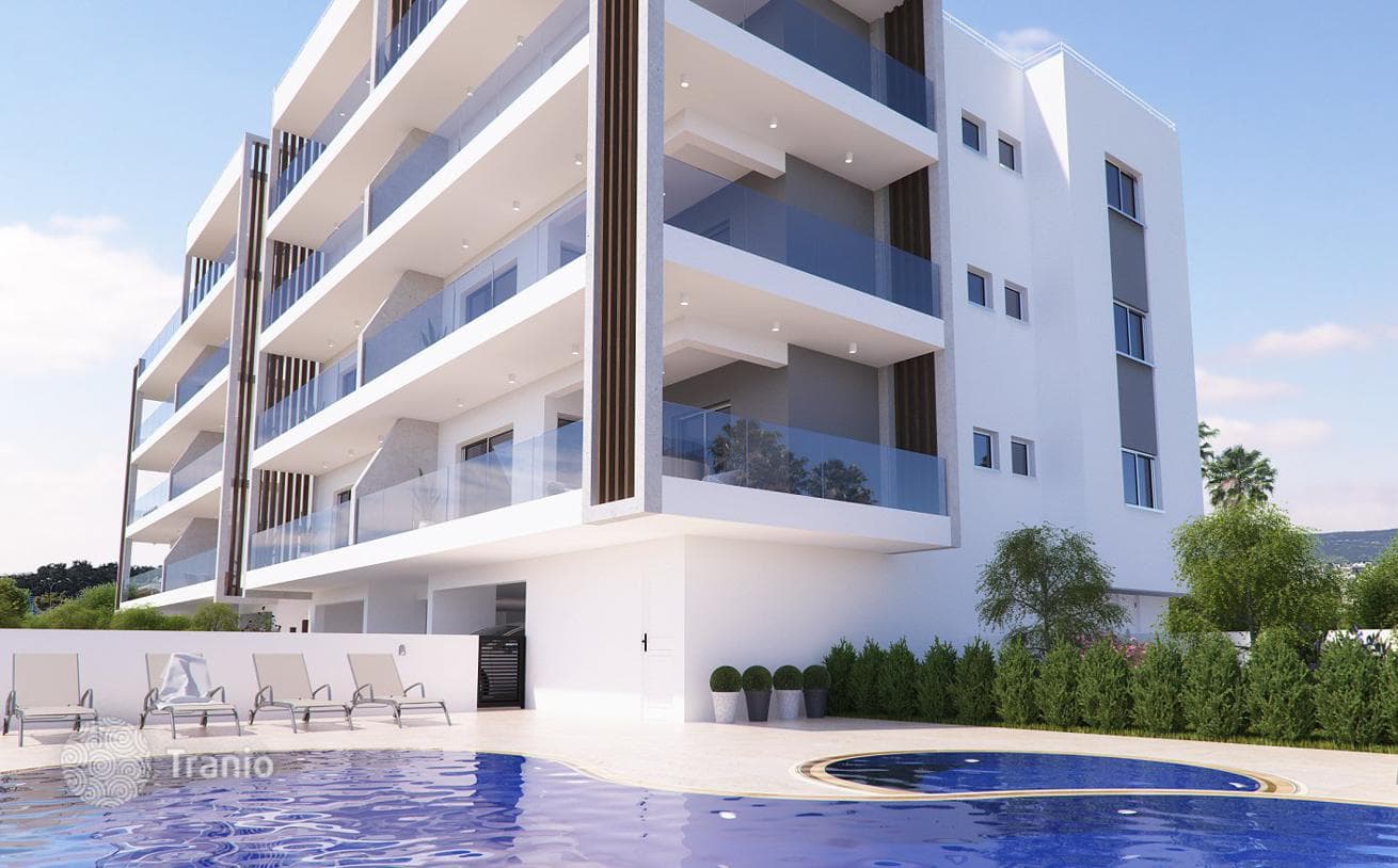 New Apartments with Shared Pool and Gym in Paphos