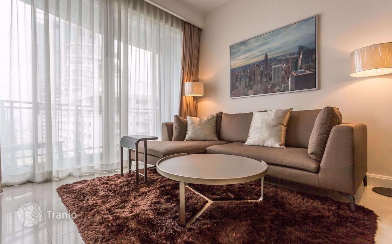 2-Bedroom Condo in Pathum Wan, Bangkok, photo 2