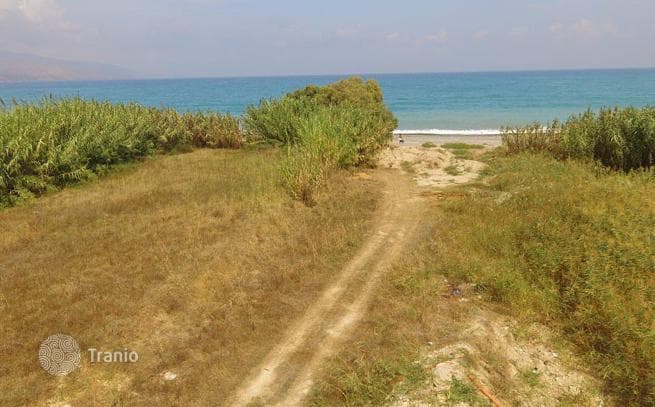 Beachfront Land Plot 4,910 m² in Hania, Crete
