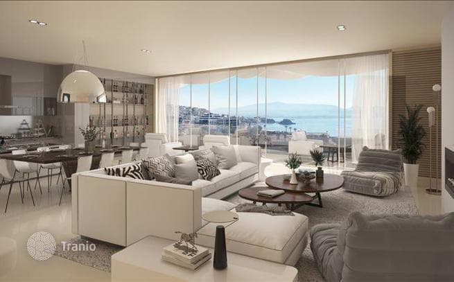 Apartments with Sea View in Piraeus