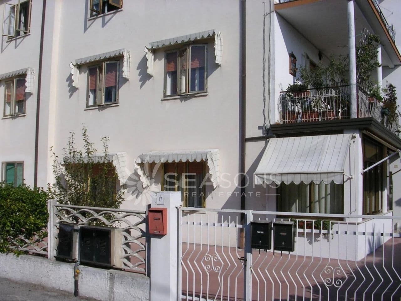 3-Bedroom Apartment in Jesolo, Italy, photo 2