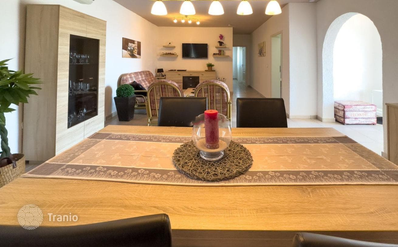 3-Bedroom Villa with Sea View in Calpe, photo 5