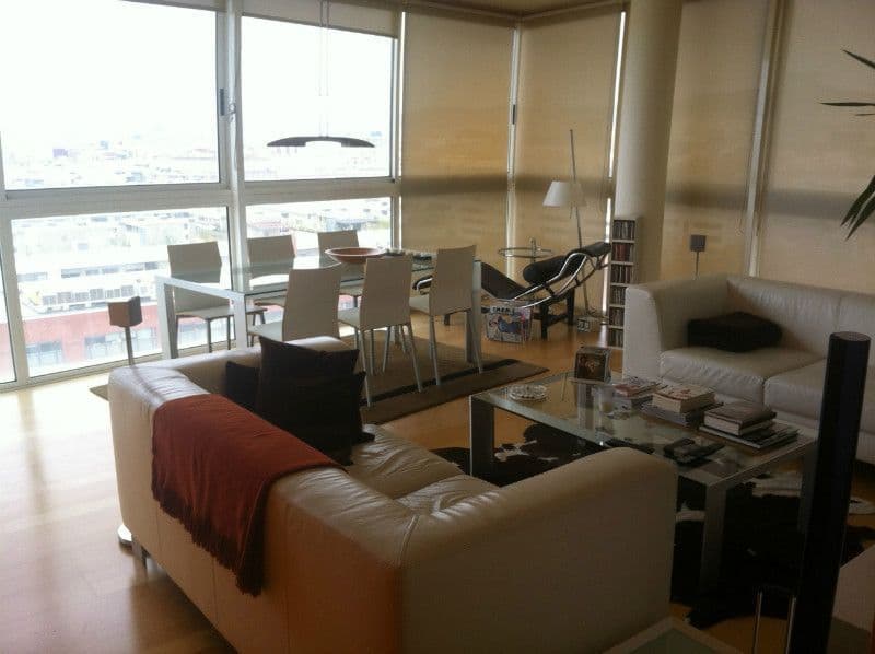 4-Bedroom Apartment in Barcelona, photo 4