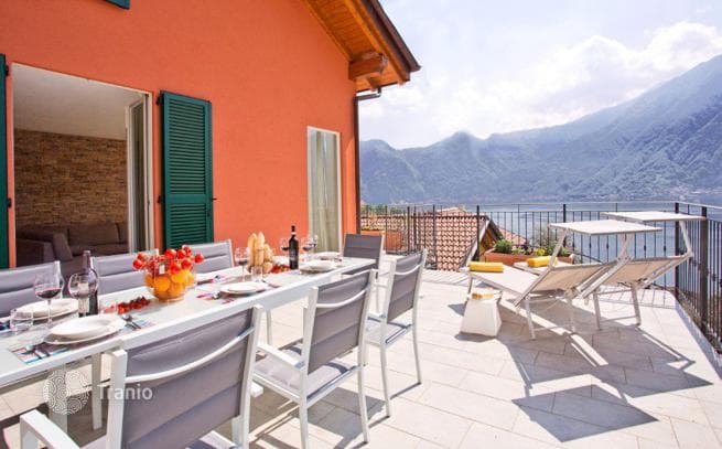 3-Bedroom Villa with Lake Como View and Shared Pool in Sala Comacina, photo 2