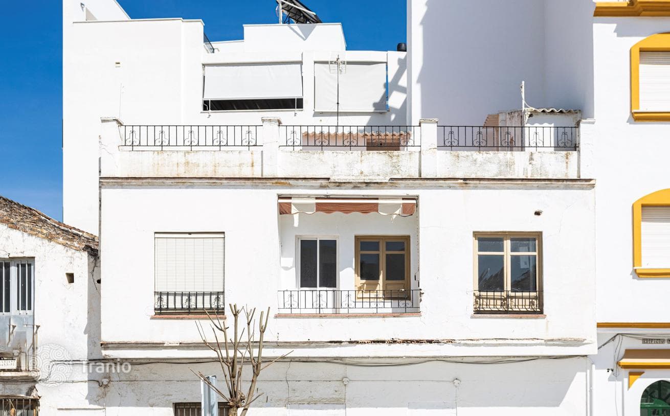 Traditional Building in Estepona City Center, Malaga, photo 3