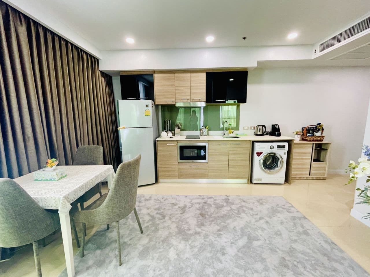 1-Bedroom Condo with City View in Pattaya, photo 5