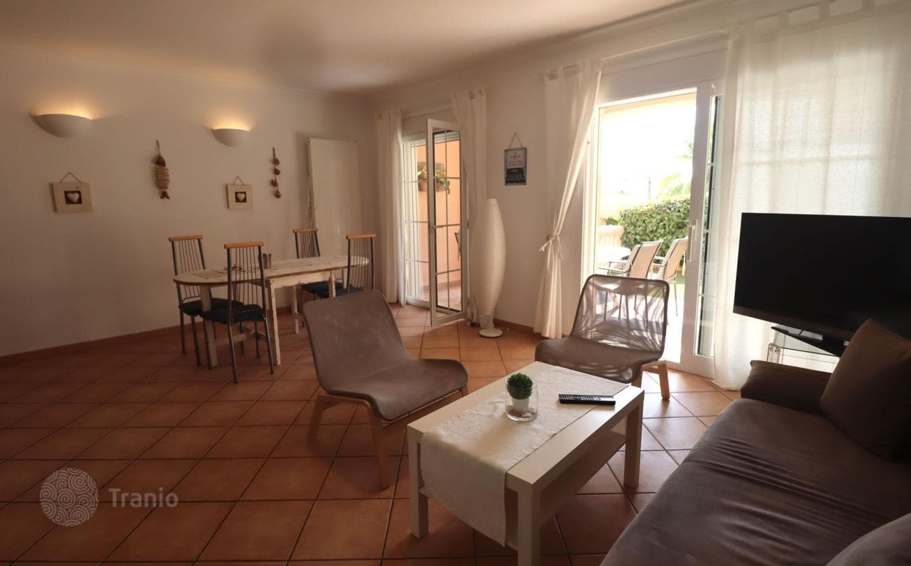 4-Bedroom Apartment with Garden in Peguera, photo 2