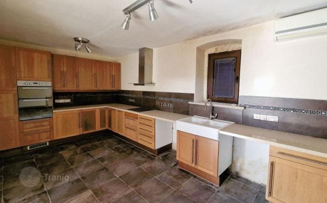 2-Bedroom House in Traditional Cypriot Style in Nicosia, photo 5